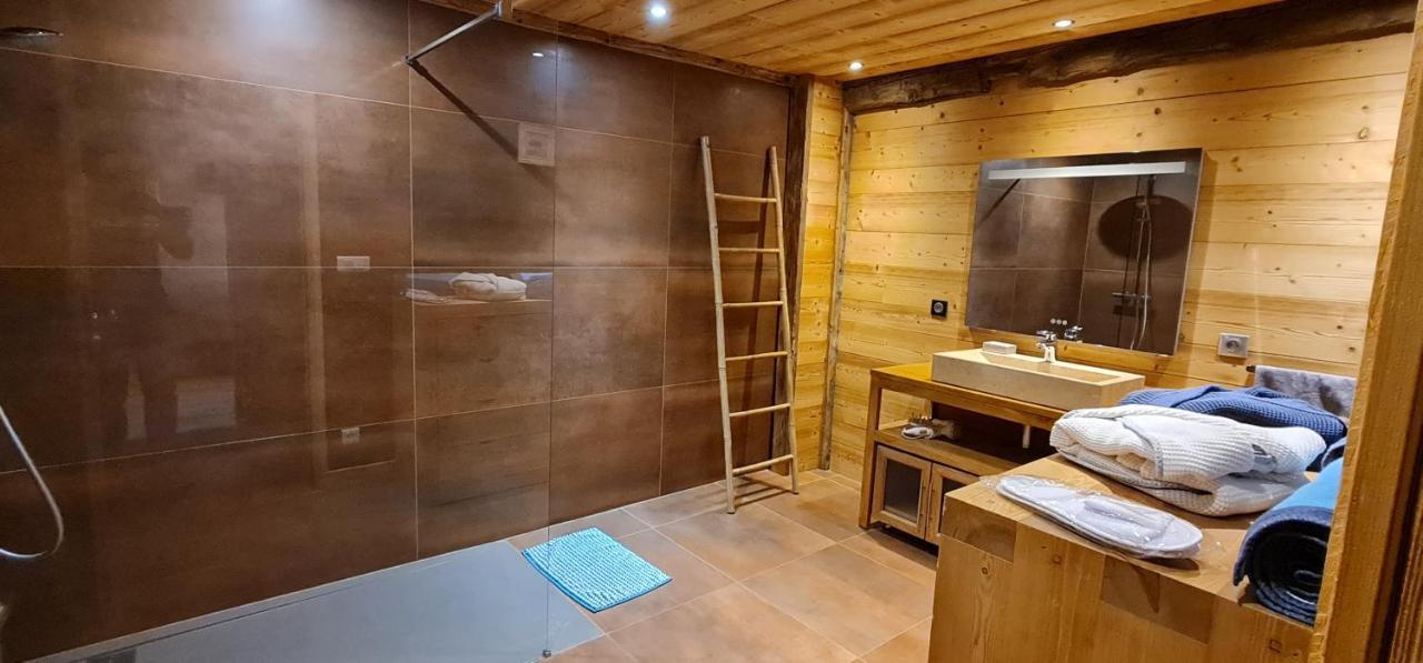 Chambres D'Hotes Le Repere Des Anges Et Spa Larnod Экстерьер фото