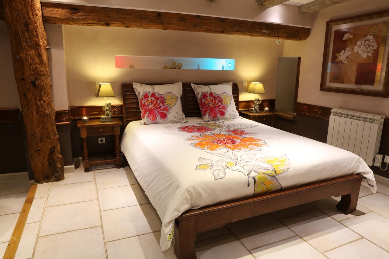 Chambres D'Hotes Le Repere Des Anges Et Spa Larnod Экстерьер фото
